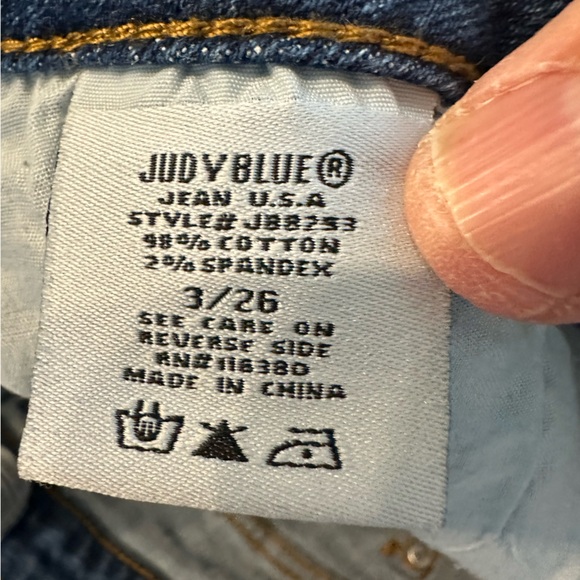 Judy Blue Cropped Fit Blue Jeans‎ Size 3/26 Gently Worn - Picture 6 of 6